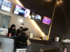 -英皇UA电影城(虹桥天地店)