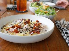 -ROAST coffee & eatery