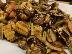-东来菜馆•手抓海鲜家常菜•海鲜锅贴(鸽子窝店)