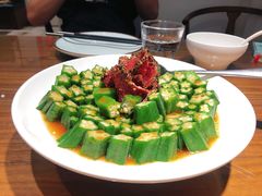 黑椒牛肉拼秋葵-将相和·海鲜蒸饺大连菜