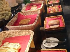 -美食汇自助西餐厅(荆州富力万达嘉华酒店)