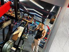 -豪思成DK健身私教连锁(凯乐国际店)