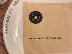 -Mark&Mars Restaurant