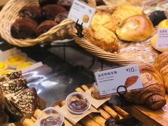 -巴黎贝甜(大宁国际商业广场店)