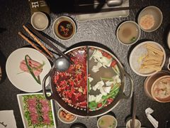 -三出山火锅(南京万象天地店)