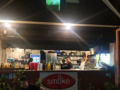 -Smoke resto