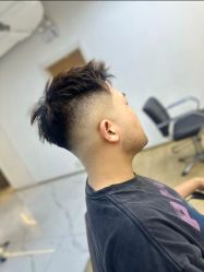 -尤司男士国潮理发馆