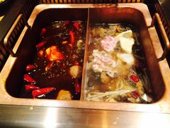 -老牌坊云南鱼豆花火锅(爱建店)