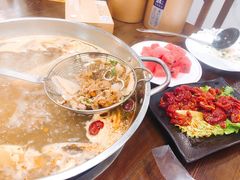 -乡土黄·鲜牛肉火锅·小龙虾(兴业街店)