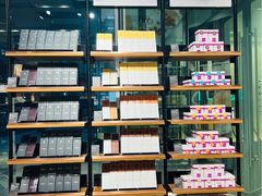 -Laderach 莱德拉(上海环贸iapm店)