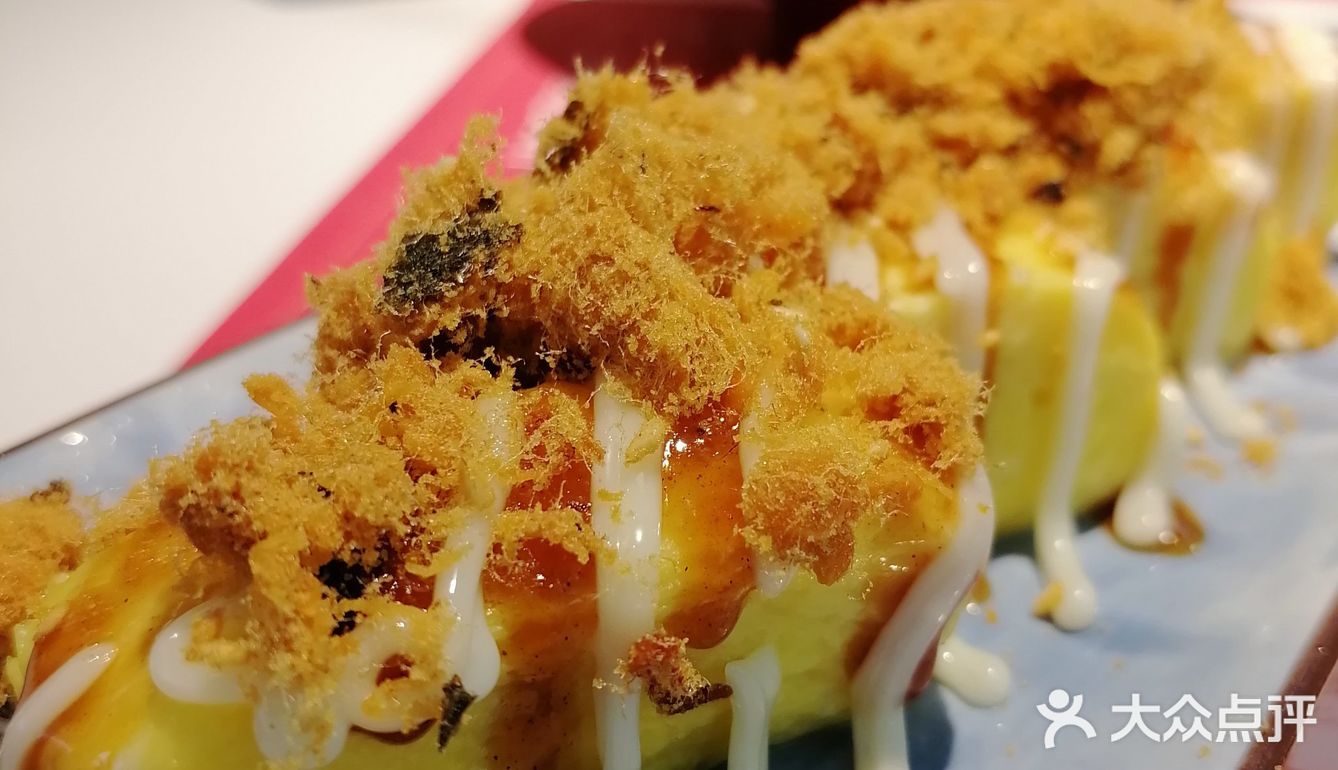 店名:花漫里(万象九宜店)，地方挺好找的：乘直达电梯