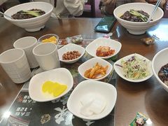 -贵宾庄炸酱面·韩式料理(高区店)