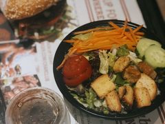 -The Habit Burger Grill 哈比特汉堡(复兴soho店)