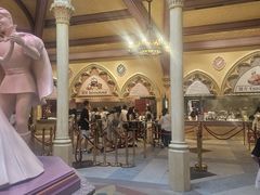 -皇室宴会厅(香港迪士尼乐园)