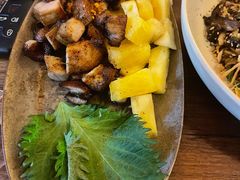 烤猪颈肉佐菠萝紫苏叶-Blac+Blac(中海环宇荟店)