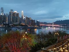-冰冰龙虾·江湖菜·花园江景餐厅