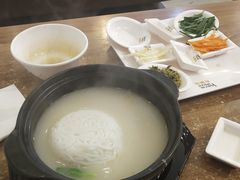 -在蒙自过桥米线