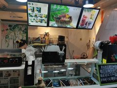 -津椰本·海南正宗椰奶清补凉(店一店)