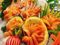 生吃赤贝-老虎滩船说·海胆水饺·大连海鲜(老虎滩店)