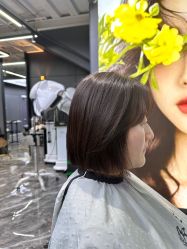 -藤野造型•烫染专业店
