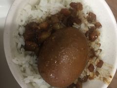 肉燥饭-周氏虾卷