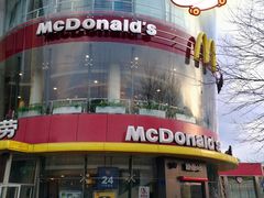 -麦当劳(展览路店)
