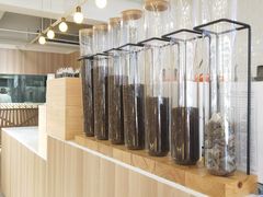 -顶东面包花园·生日蛋糕(世博店)