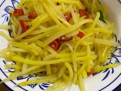 酸辣土豆丝-老游独一佳湘菜馆(高新四路店)
