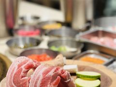 -蚂蚁洞·烤肉大营地(上海静安大悦城店)