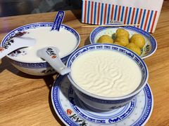 -黄氏许牛奶甜品餐厅(裕华万达店)