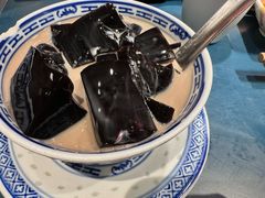 -邹开喜·小海鲜醉鸡煲·潮汕鲜切牛肉店(襄阳北路店)