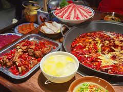 -萍姐火锅·公路夜市(武汉首店)