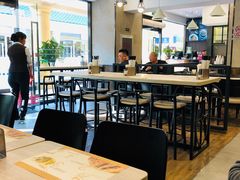 大堂-康师傅私房牛肉面(马泉营奥莱店)