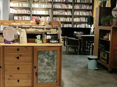 大堂-房角石咖啡与书(吉大南校店)
