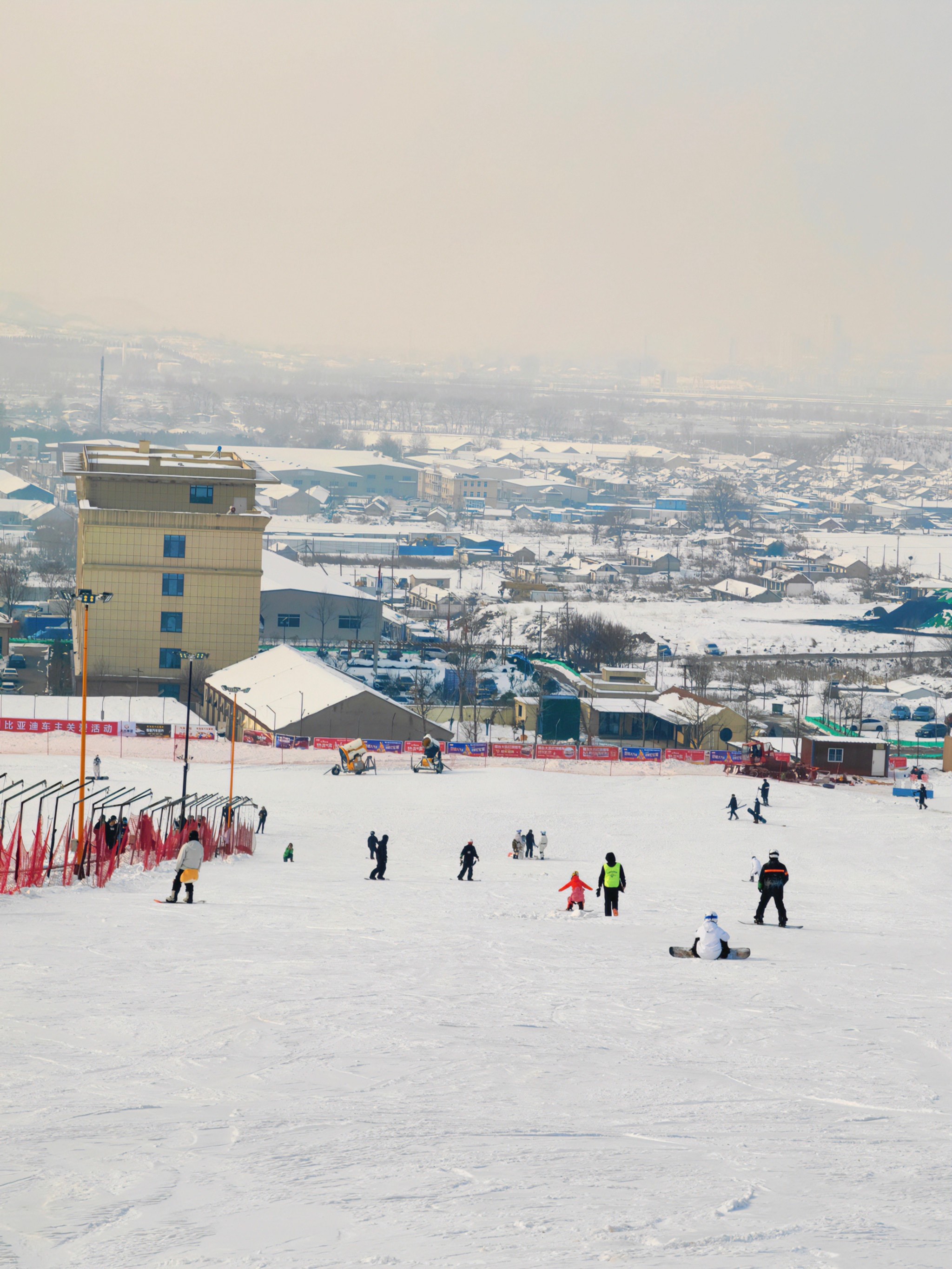 烟台林山滑雪场图片