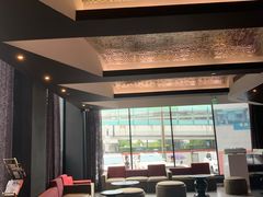 -桔子酒店(上海西藏北路地铁站店)