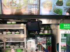 -老乡鸡(武汉中南梅苑小区地铁站店)