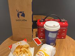 -瑞幸咖啡(1+1大厦店)