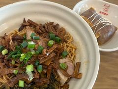 -佬钱湾仔(衣裳街店)