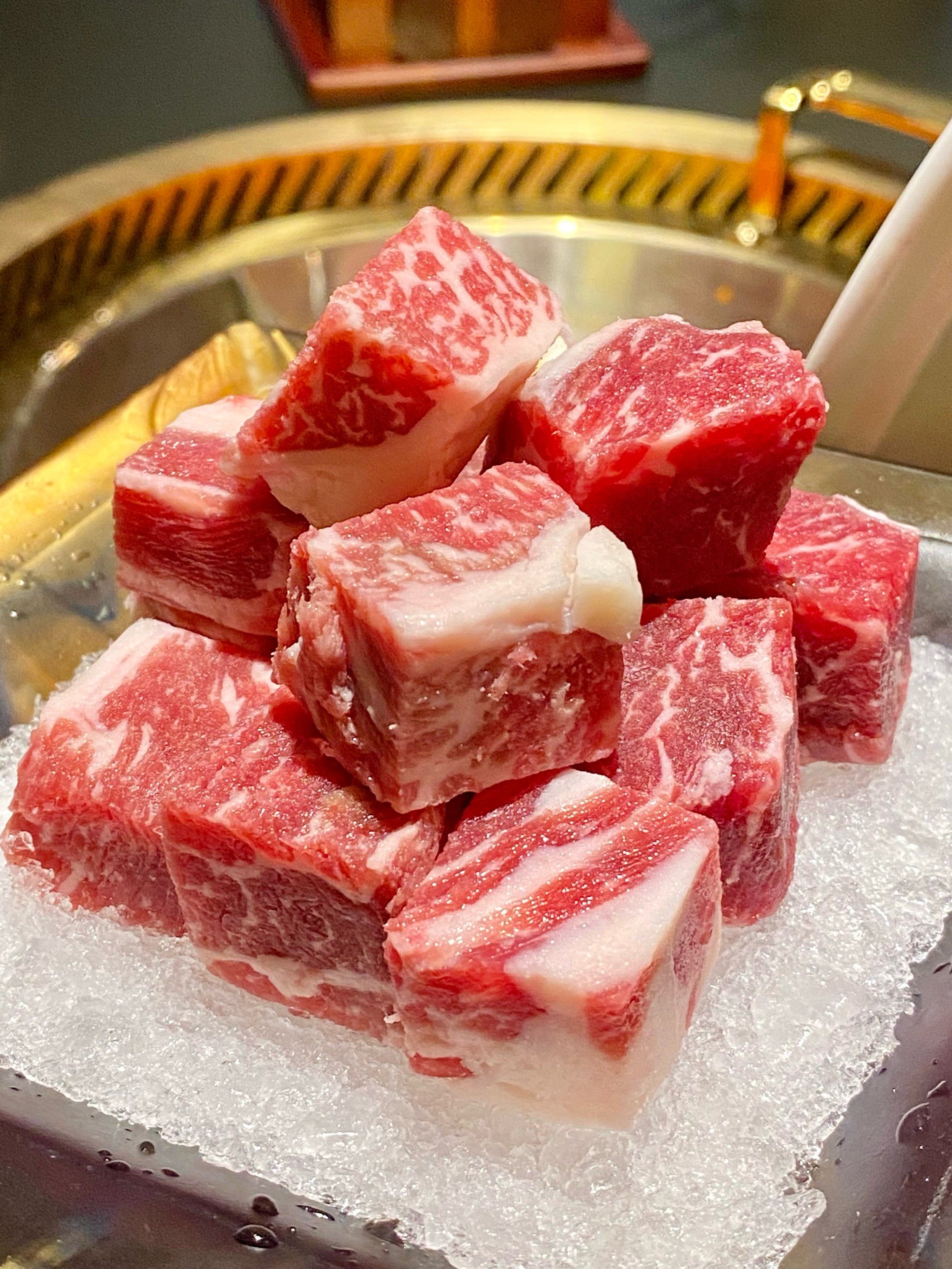 这家的雪花牛肉粒是来报恩的吗?会爆汁啊啊!