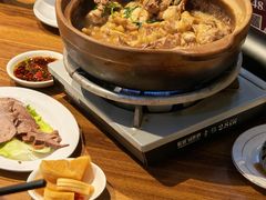 -齐齐衮·廟街生蚝雞煲(荔湾地铁站店)