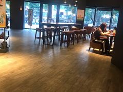 大堂-星巴克(舟山蜈蚣峙店)