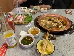 -阿婆情腊排骨火锅(忠义店)