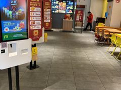 -麦当劳(顾村公园店)