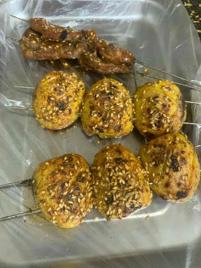 勃利地摊·勃立小串烧烤-"期待了好久的探店,说实话,小串没有达到我.