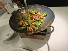 -费大厨辣椒炒肉(高铁吾悦广场店)