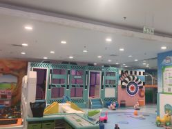 -孩子王童乐园(唐山万达广场店)