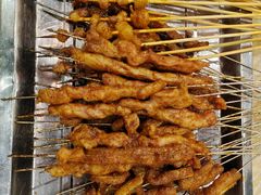 -江城燕子大排档(江汉路步行街店)