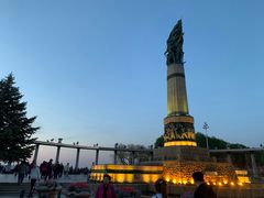 -人民防洪胜利纪念塔