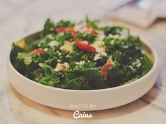 牛油果羽衣甘蓝沙拉-The Rug Cafe(王府中环店)